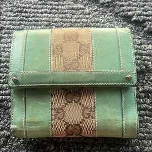 Gucci Green and Beige compact Wallet rare monogram two tone color block